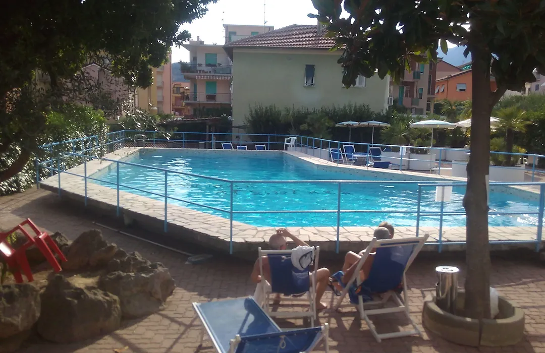 Hotel Riviera-1