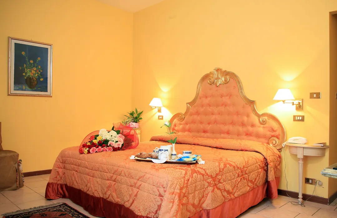 Hotel Nuovo Savi-1