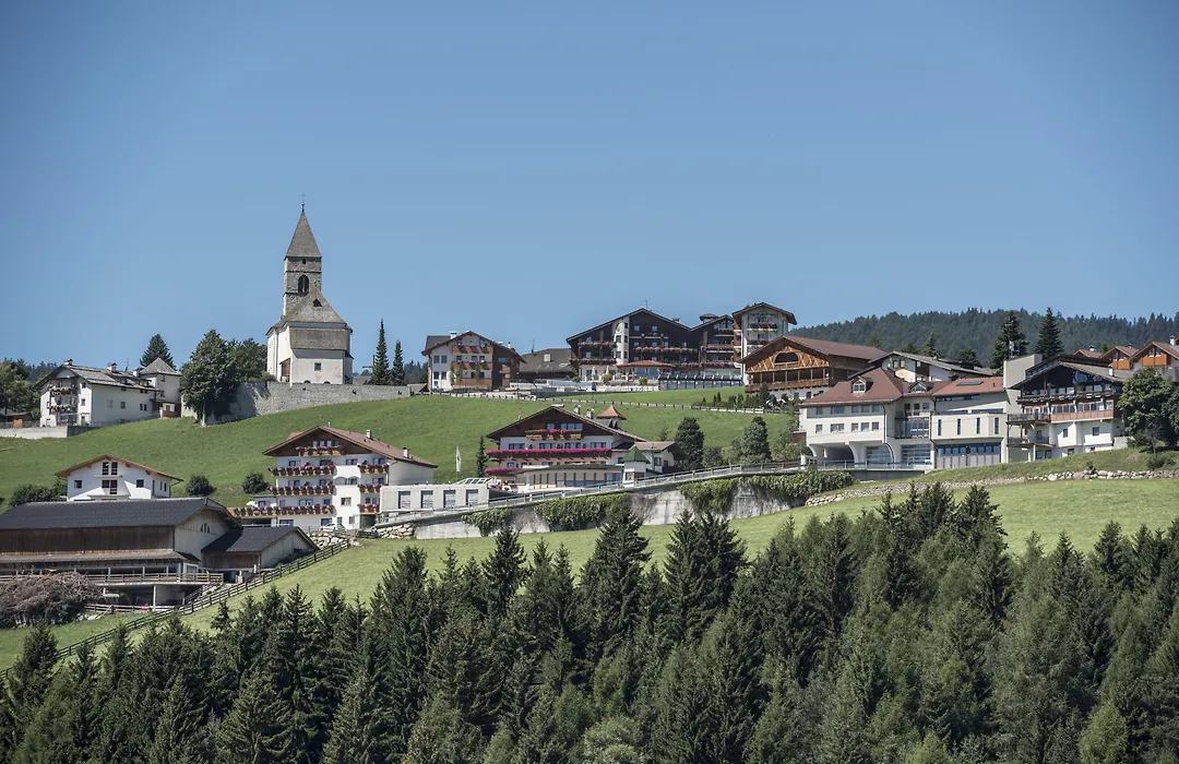 Panoramahotel Huberhof-1