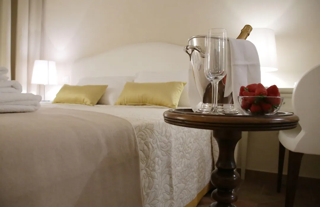 Hotel Renaissance-1