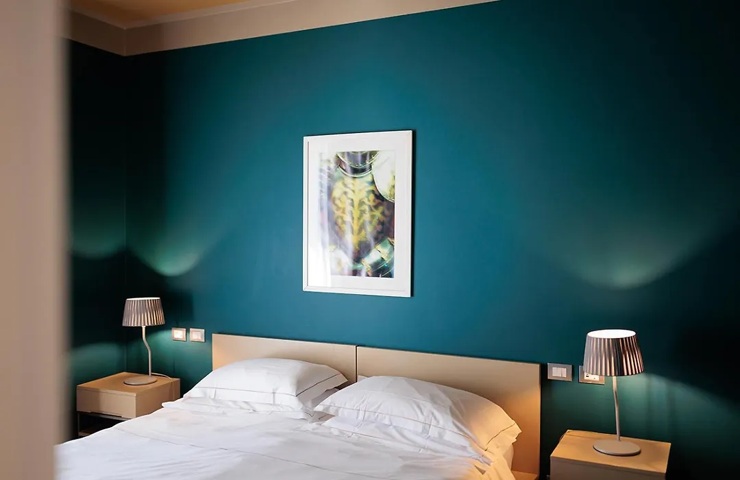 Escalus Luxury Suites Verona-1