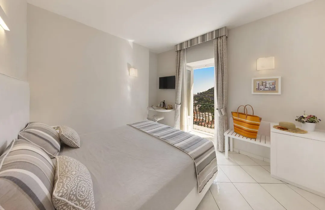 Villa Carlotta Minori-1