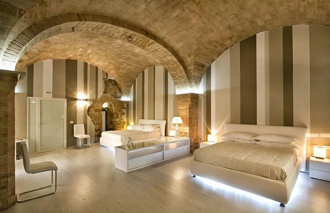 Hotel Degli Affreschi-1