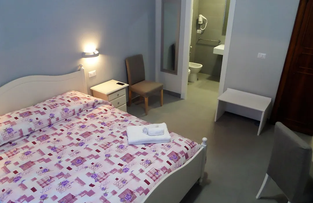 325 Rooms Ai Fori-1