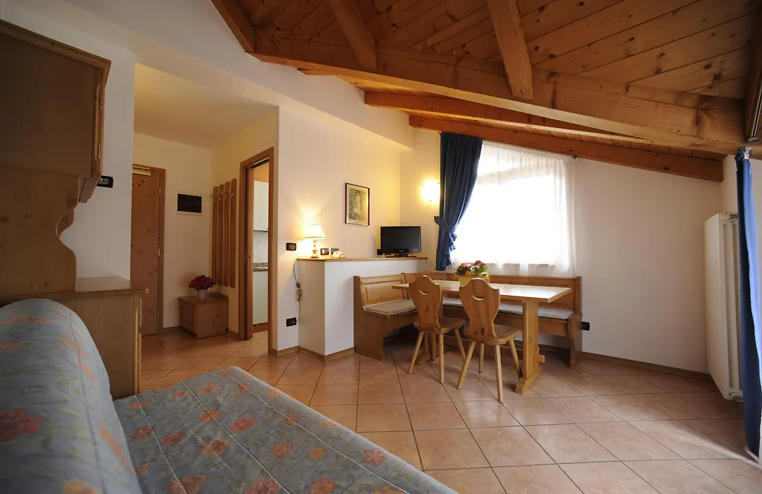 Residence Kristall- Fiemme Holidays-1
