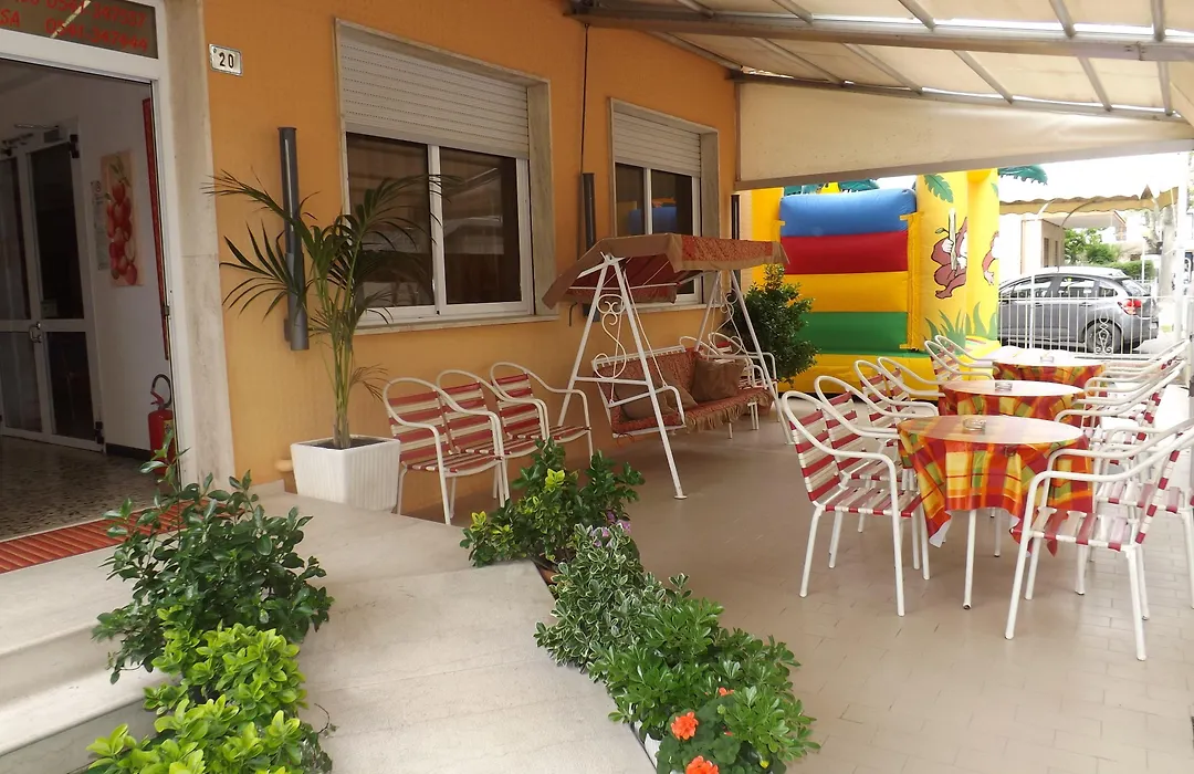 Hotel La Vela-1