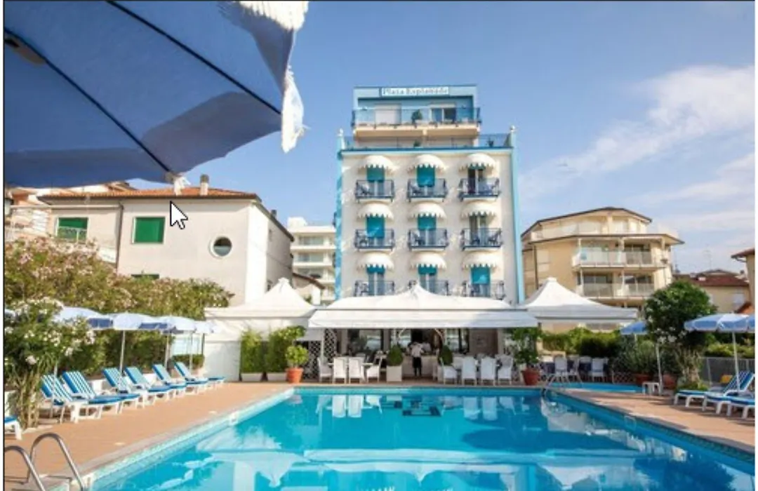 Hotel Plaza Esplanade-1