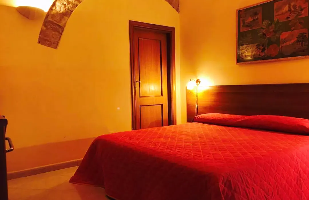 Corato room economy-1