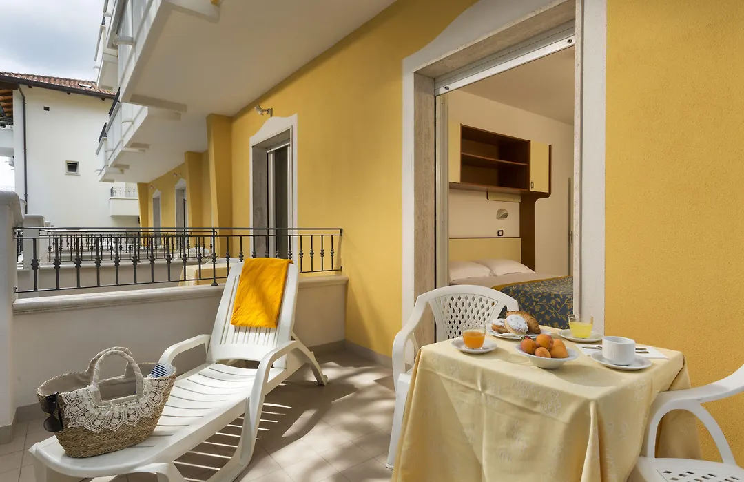 Hotel Cannes - in pieno centro-1