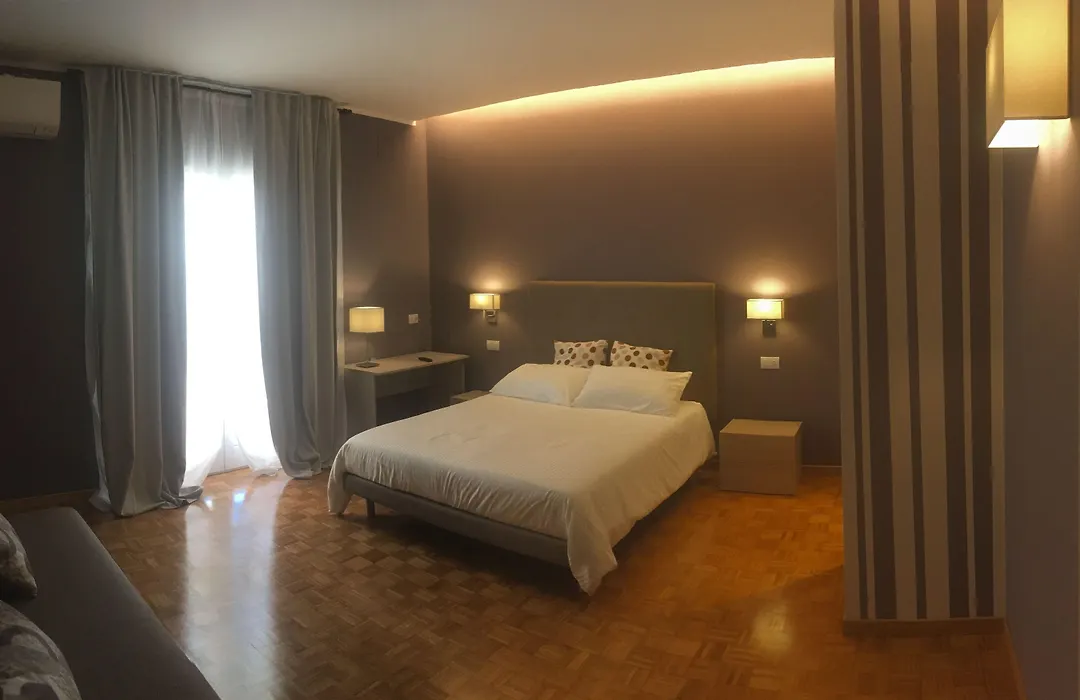 Robin Rooms-1