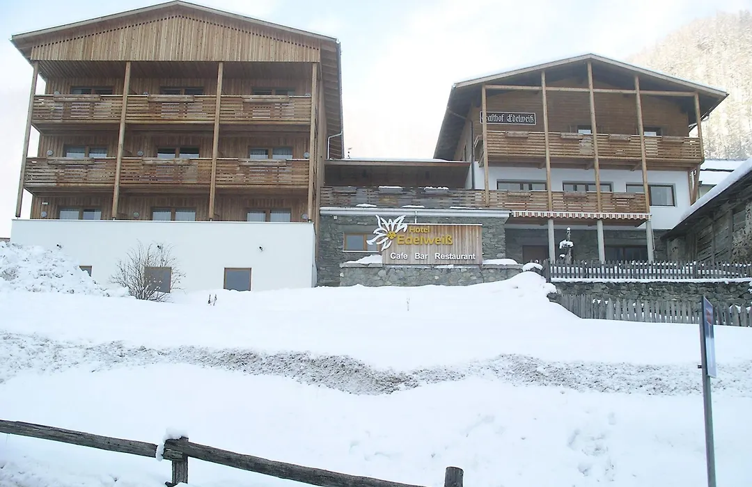 Hotel Edelweiss-1