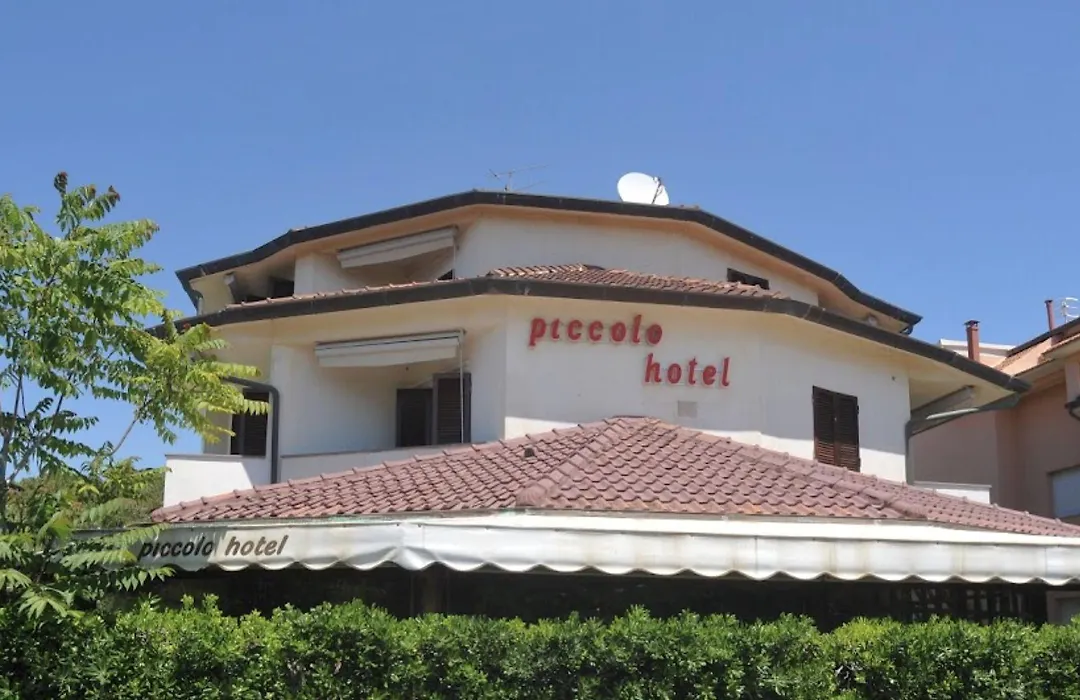 Piccolo Hotel-1