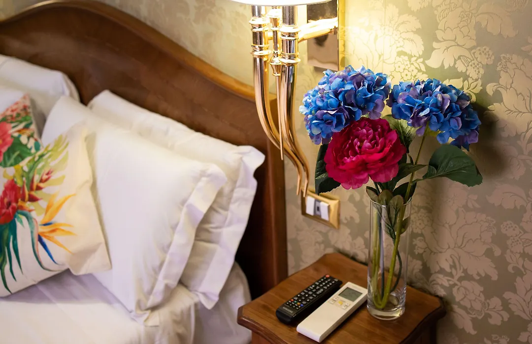 Bq House Trevi Luxury Rooms-1