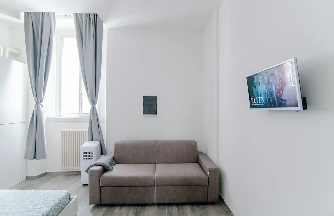 Downtown Rooms-1