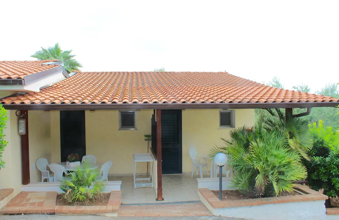Villaggio Turistico Defensola-1