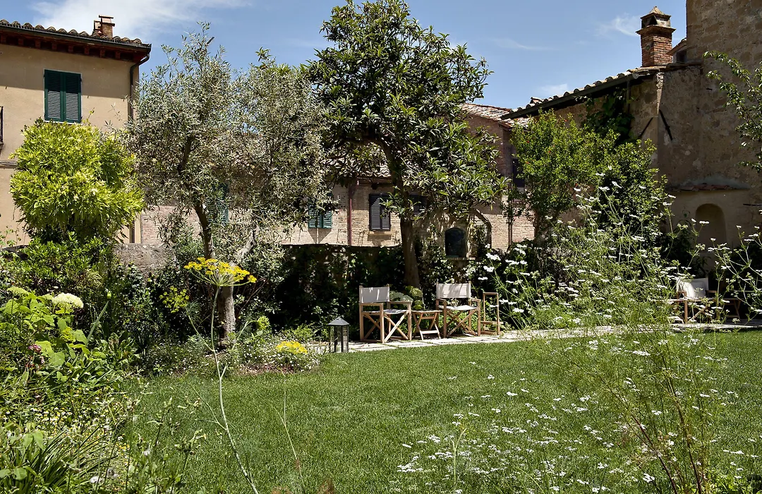 La Bandita Townhouse-1