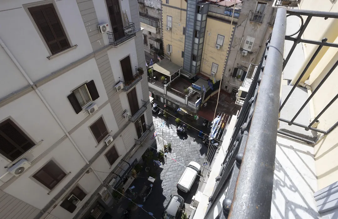 Giuly Suites & Rooms-1