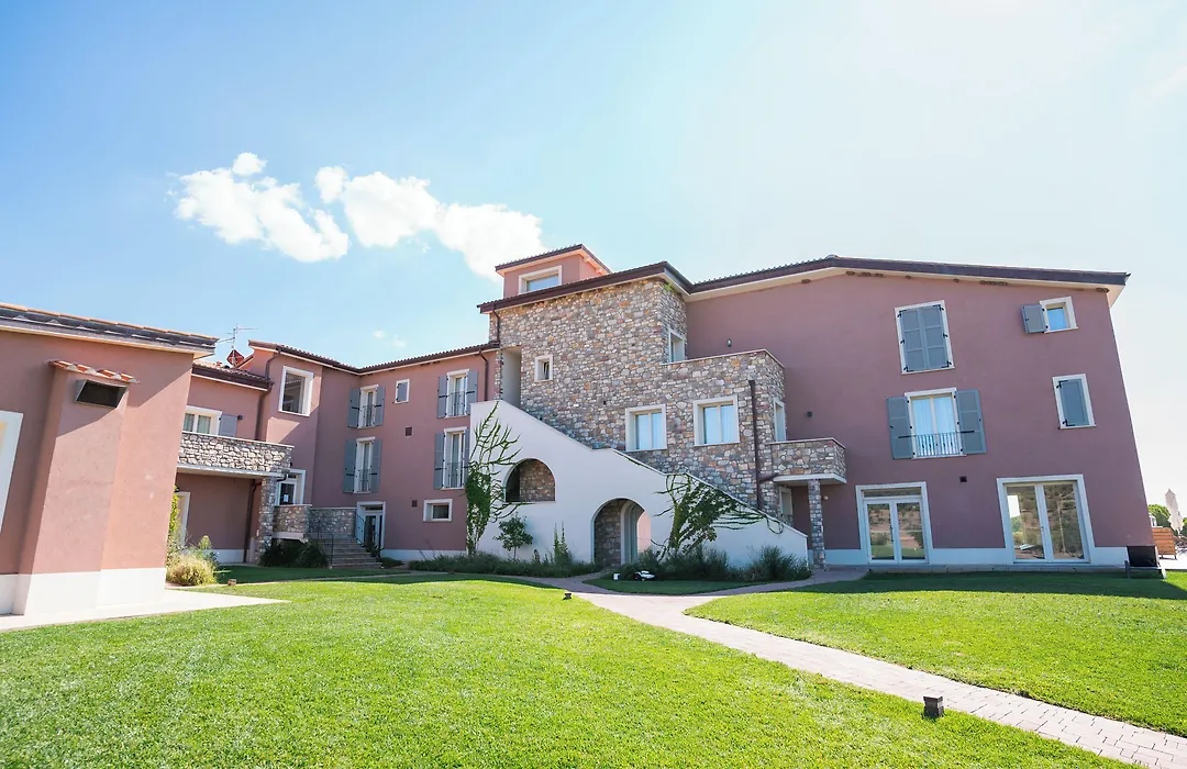 Riva Toscana Golf Resort & Spa-1