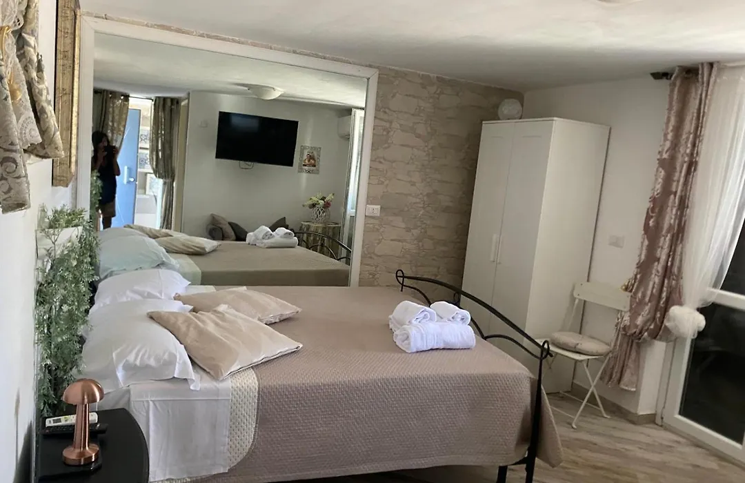 Laviniahouse Nettuno-1