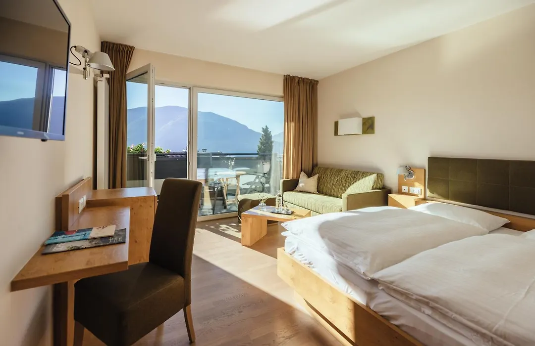 Hilburger Hotel-1