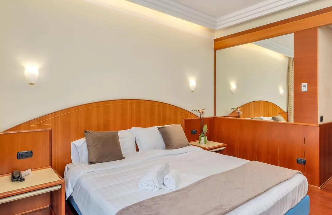B&B Hotels Hotel Prestige Ornago-1