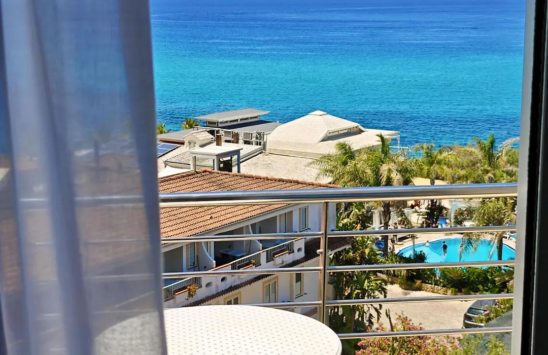 Resort Rocca di Vadaro - Beachfront Suites, Rooms&Apartments-1