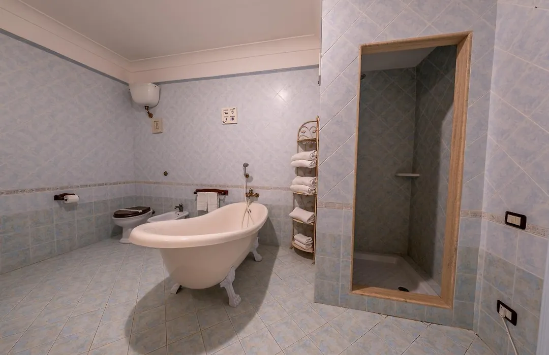 B&B Villa Carlotta Resort-1