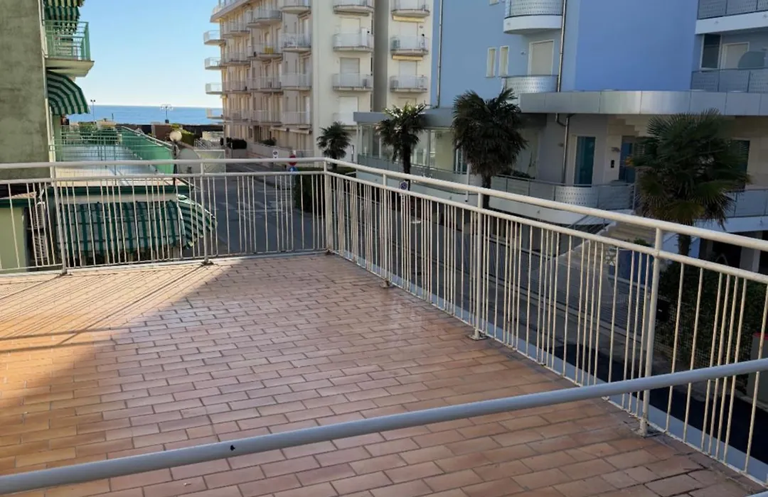 Hotel Marlisa Pier-1