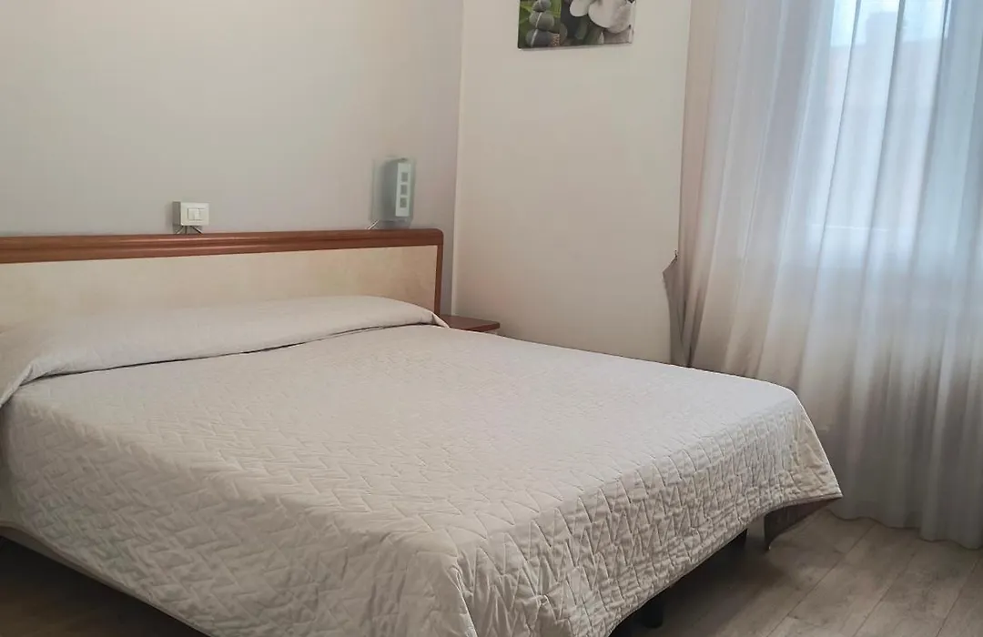 Hotel Marta-1