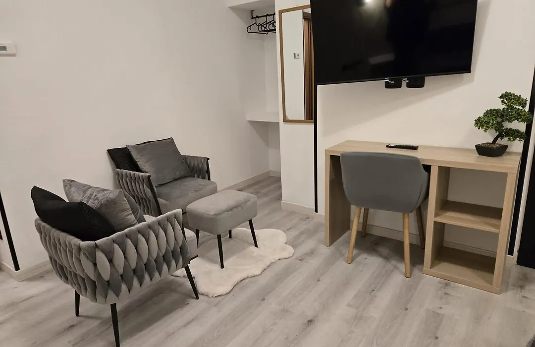 Hotel Cristallo-1