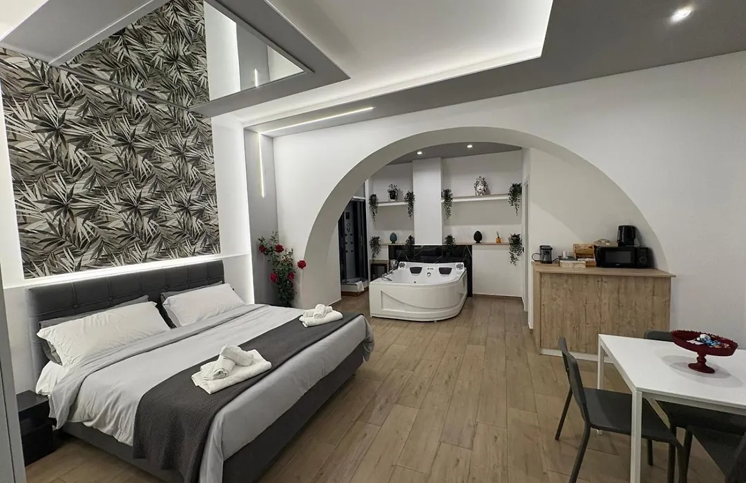 Catania Station Luxury Suite-1