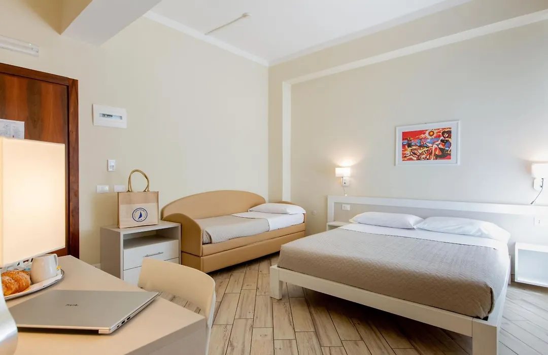 Hotel Lungomare-1