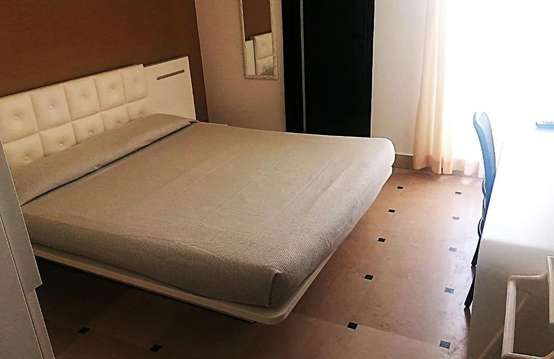 Hyencos Hotel Calos-1