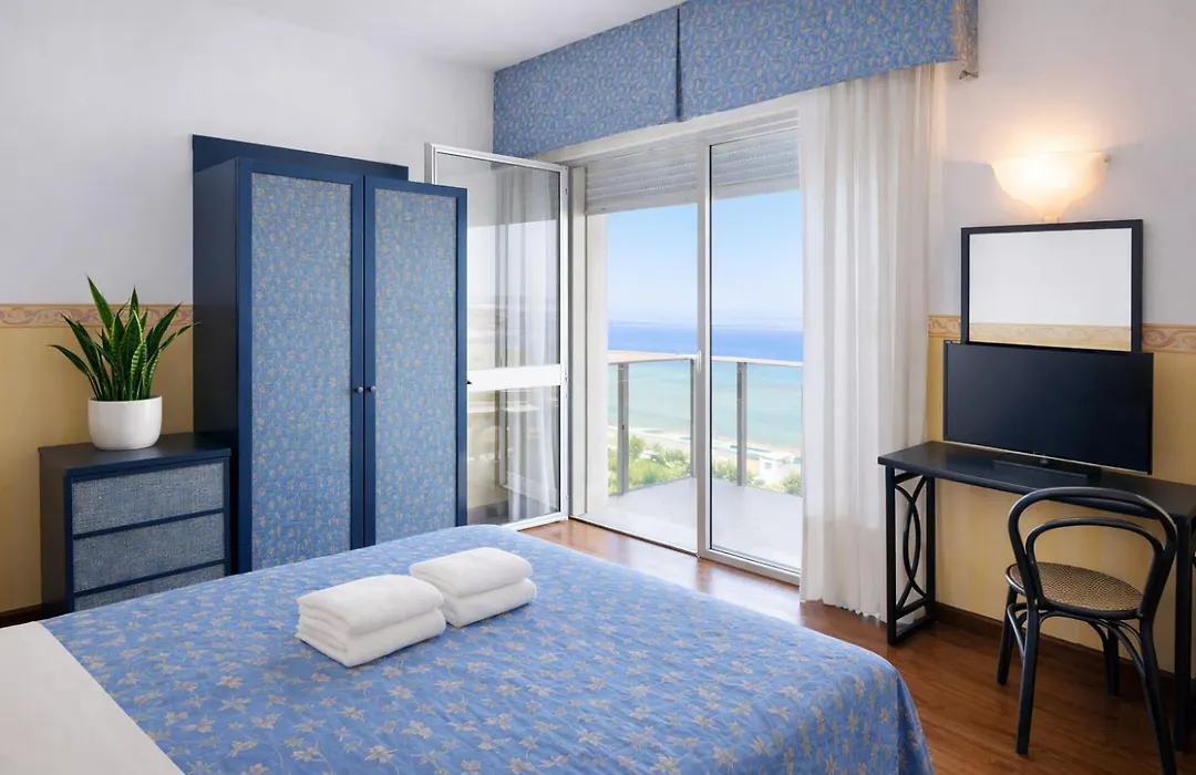 Hotel Regina Fronte Mare-1