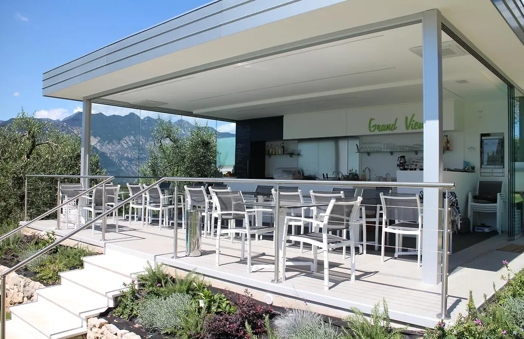 Guesthouse Grand View-1