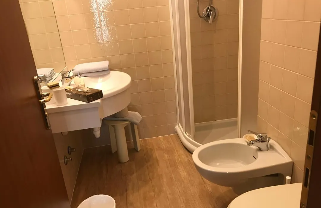Hotel Roma-1