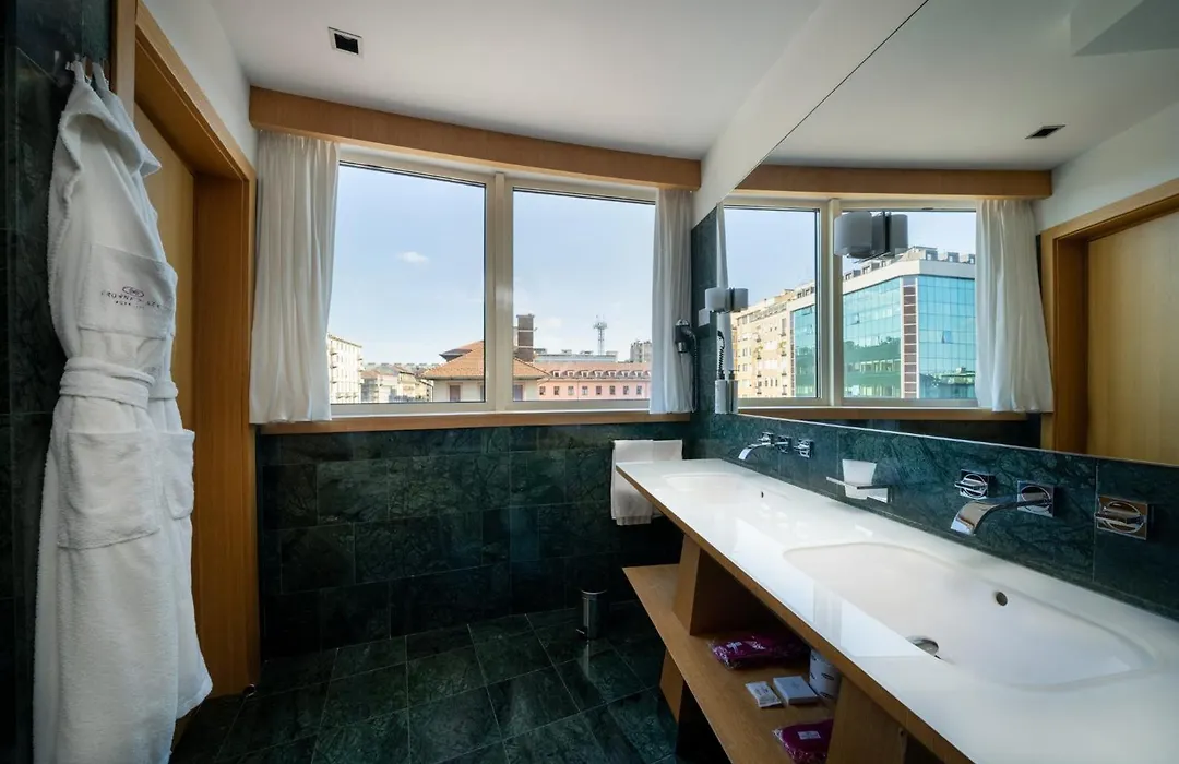 Crowne Plaza Milan City By Ihg-1