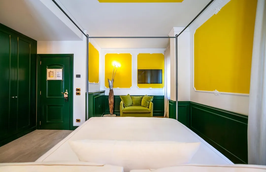 Ambra Cortina Luxury&Fashion Hotel-1
