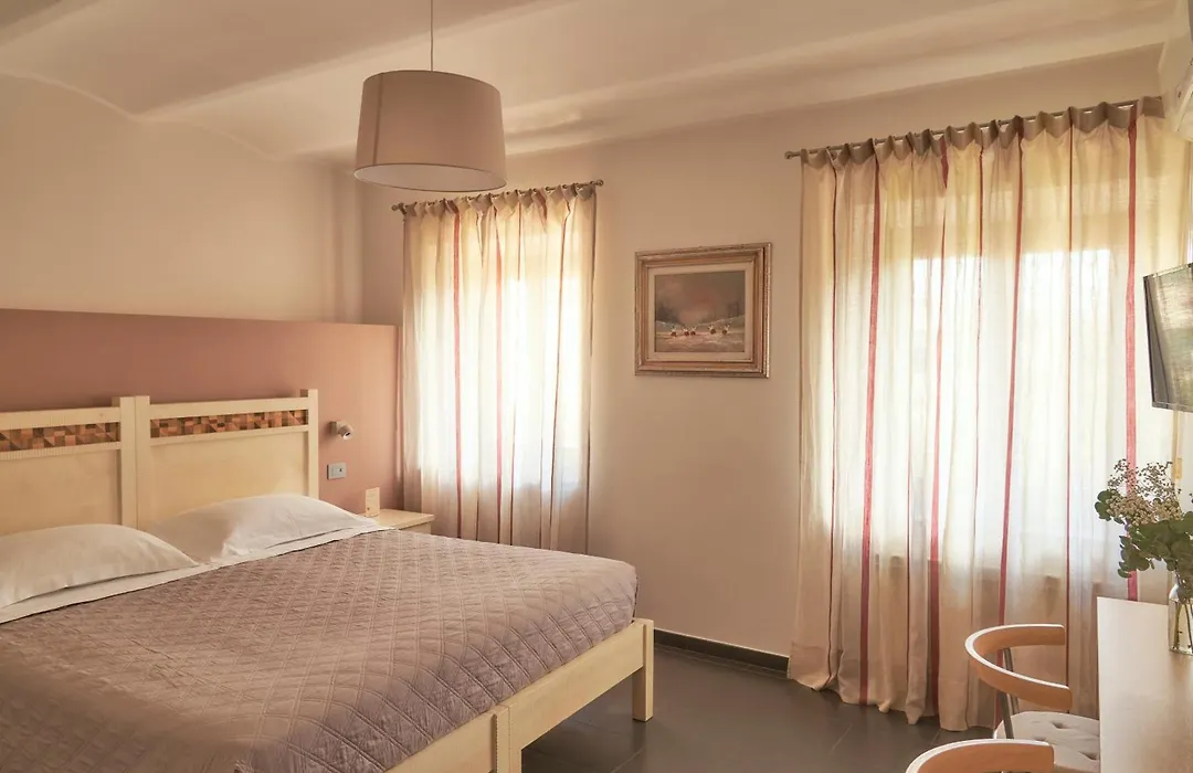 La Piazzetta Rooms-1