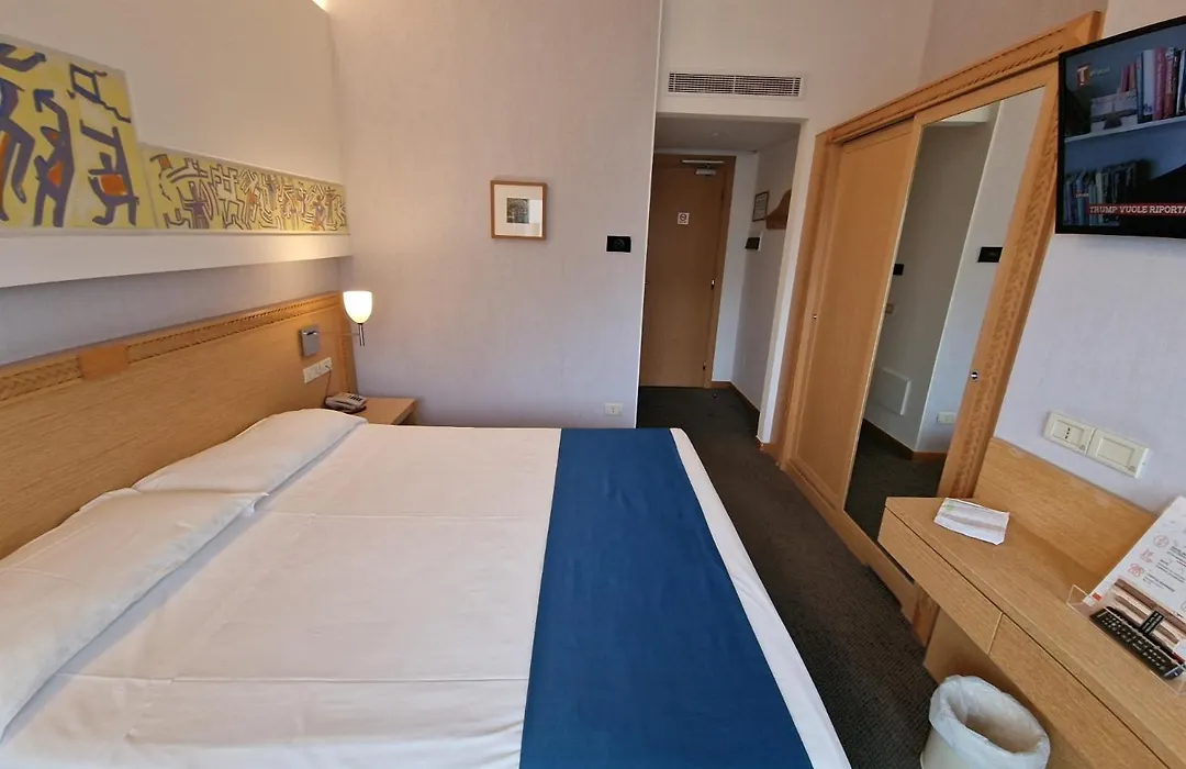 City Hotel-1