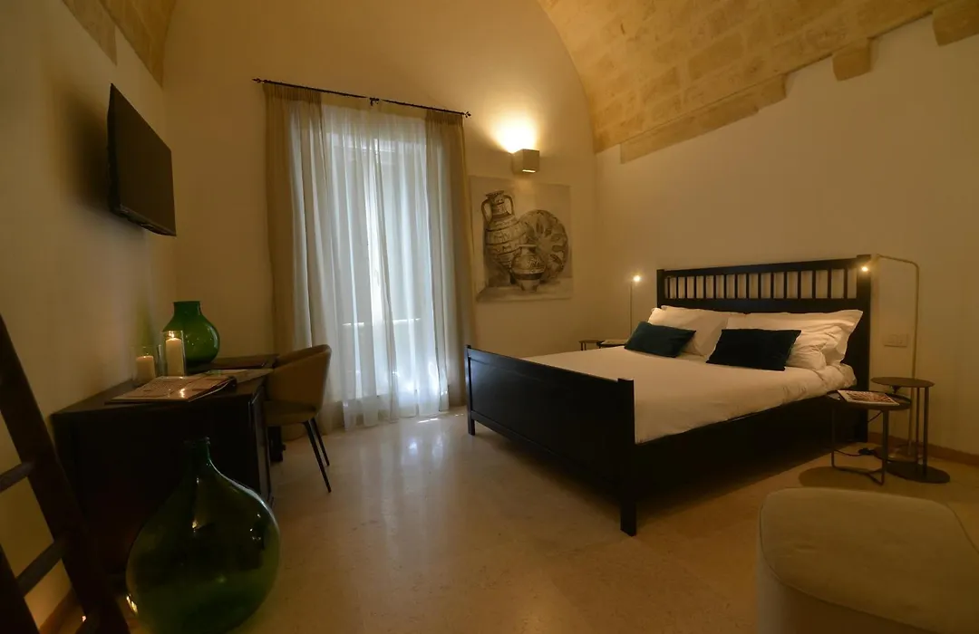 Le Malve Cave Retreat-1