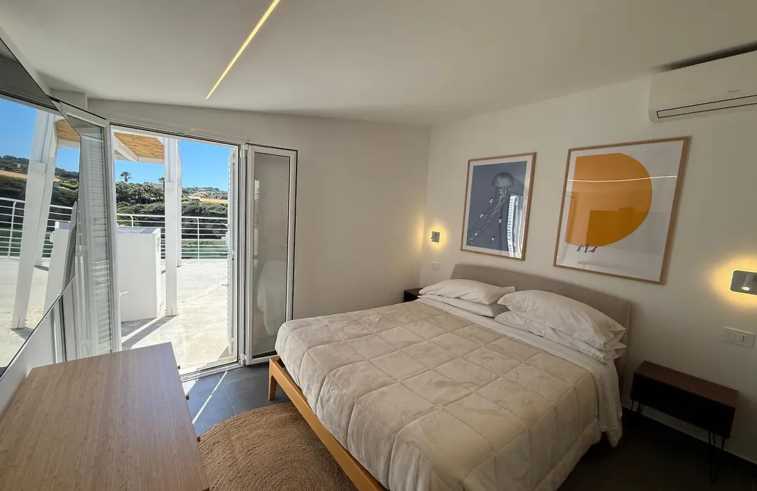 Buona Onda Apartments-1