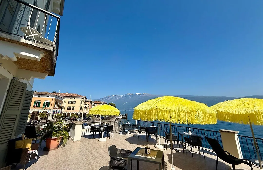 Albergo Gargnano-1