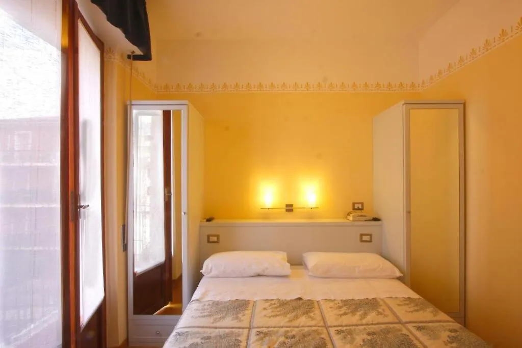 Hotel Centrale-1