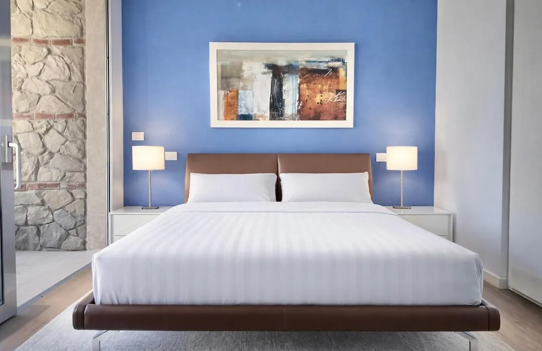 Isola Bella Infinity Suites-1