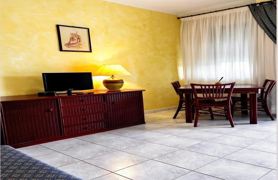 Hotel Blue Rose'S-1