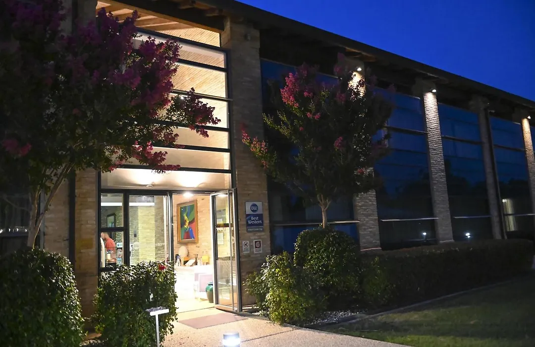 Best Western Hotel Green City-1