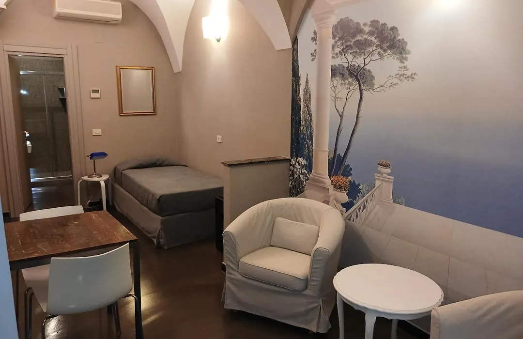 Hotel Italia-1
