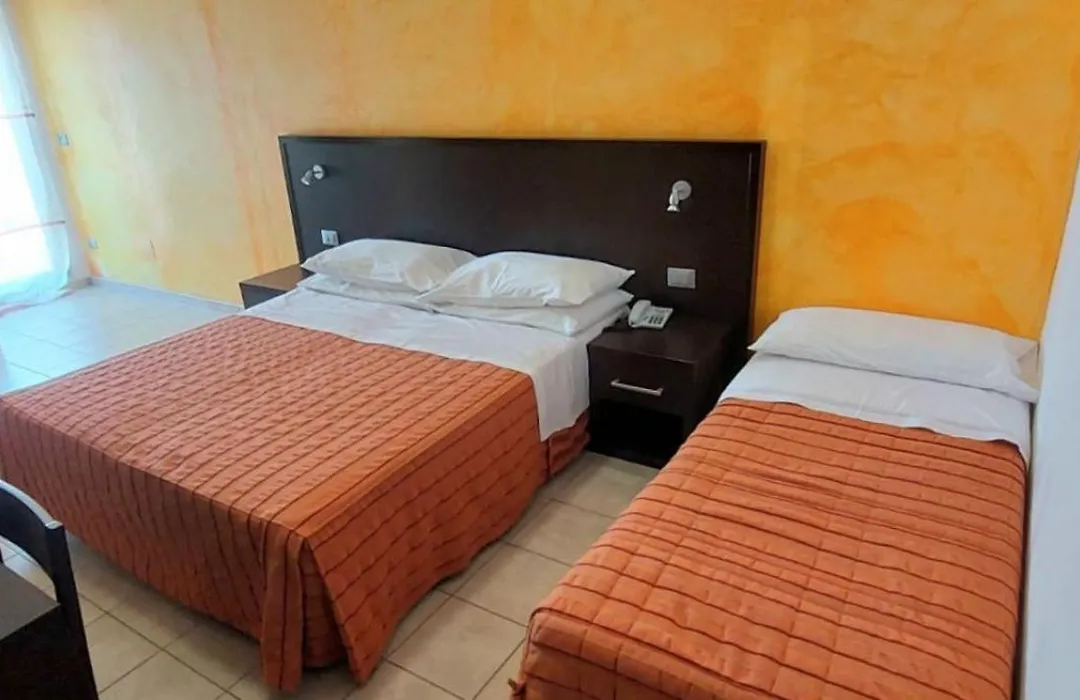 Hotel Club Ravezzo-1