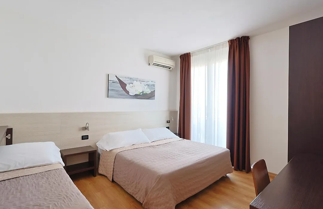 Hotel Levante-1